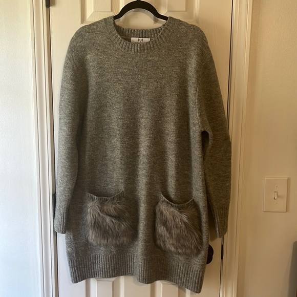 Magaschoni Dresses & Skirts - Magaschoni Grey sweater dress with fleecy pocket details size large
